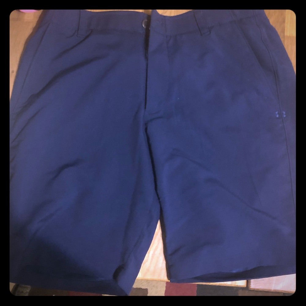 Underarmour size 36 Golf shorts navy Blue
